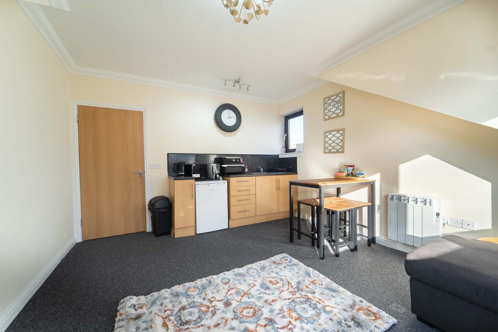 Ben View Apartments Flat A Caol Exterior photo
