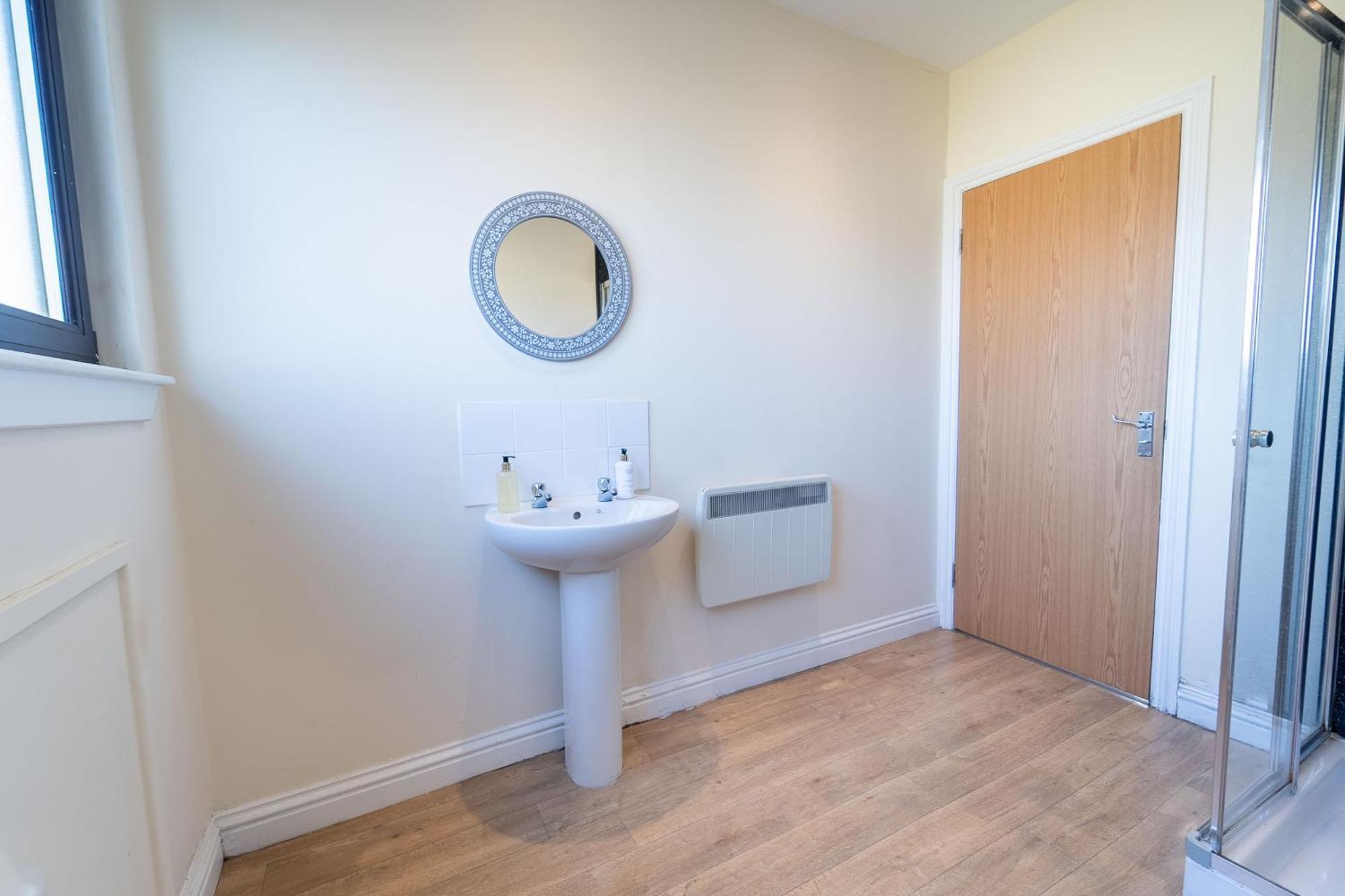 Ben View Apartments Flat A Caol Exterior photo