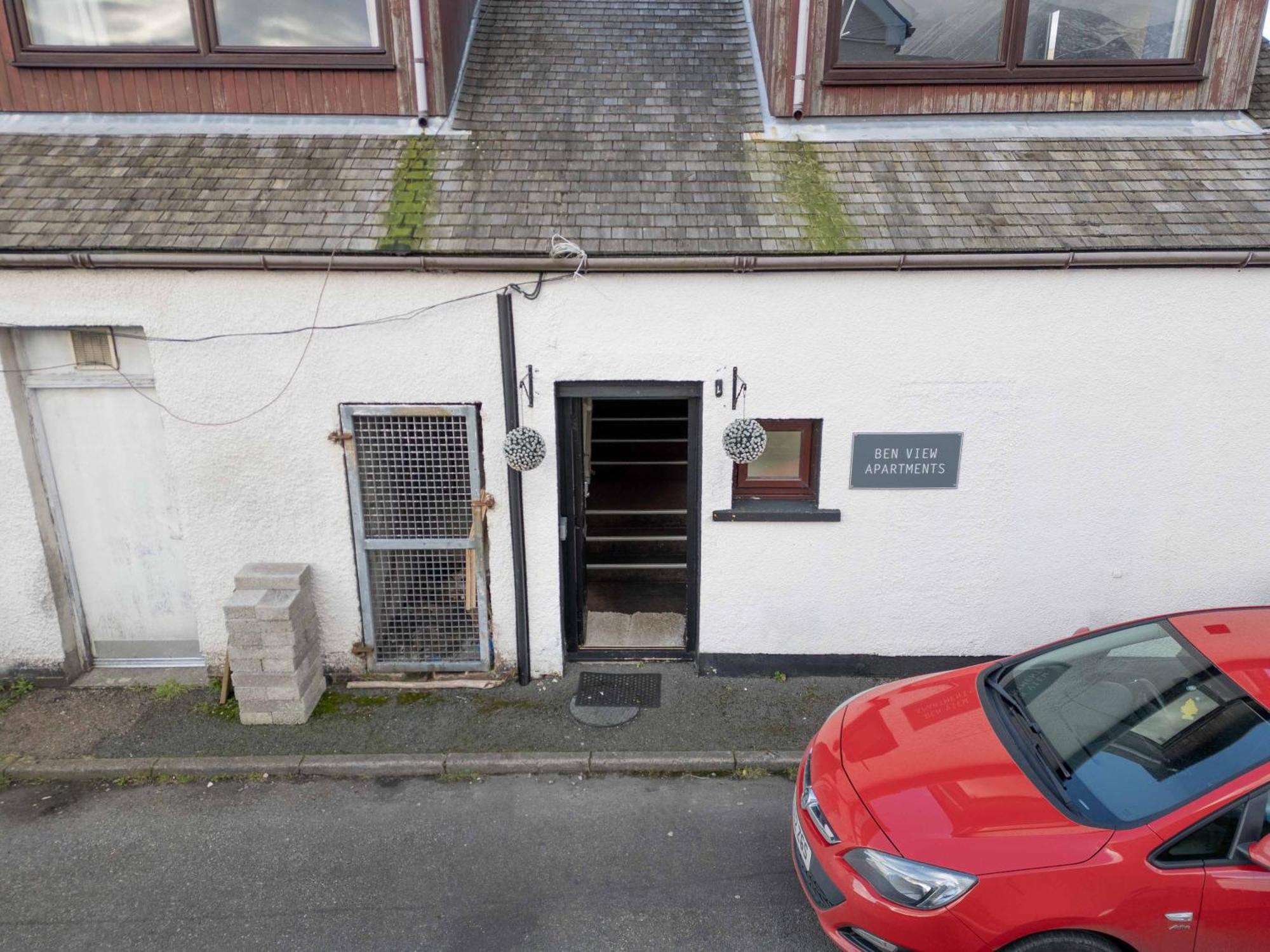 Ben View Apartments Flat A Caol Exterior photo